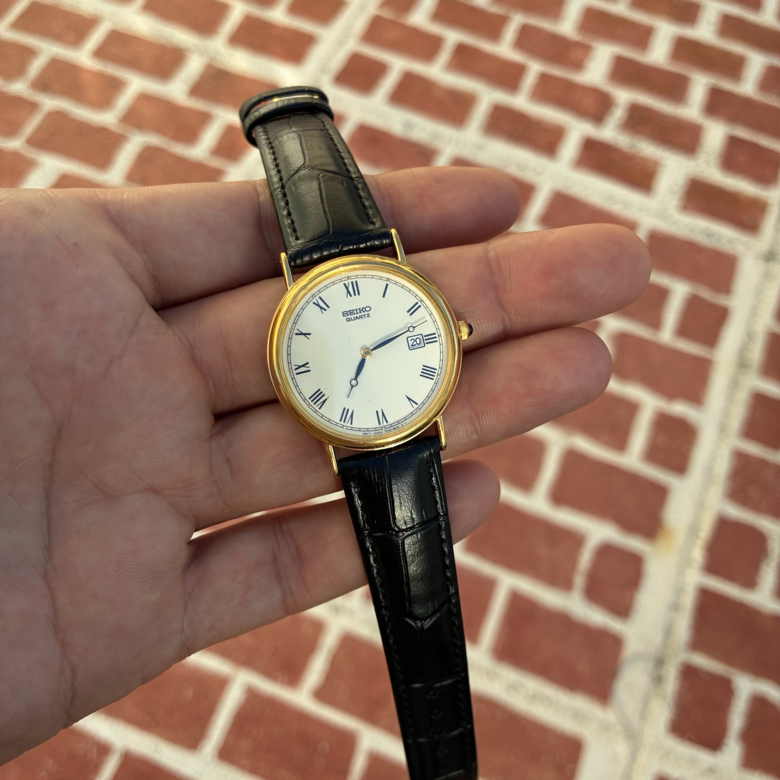 BEAUTIFUL Seiko Men’s Classic Dress Watch