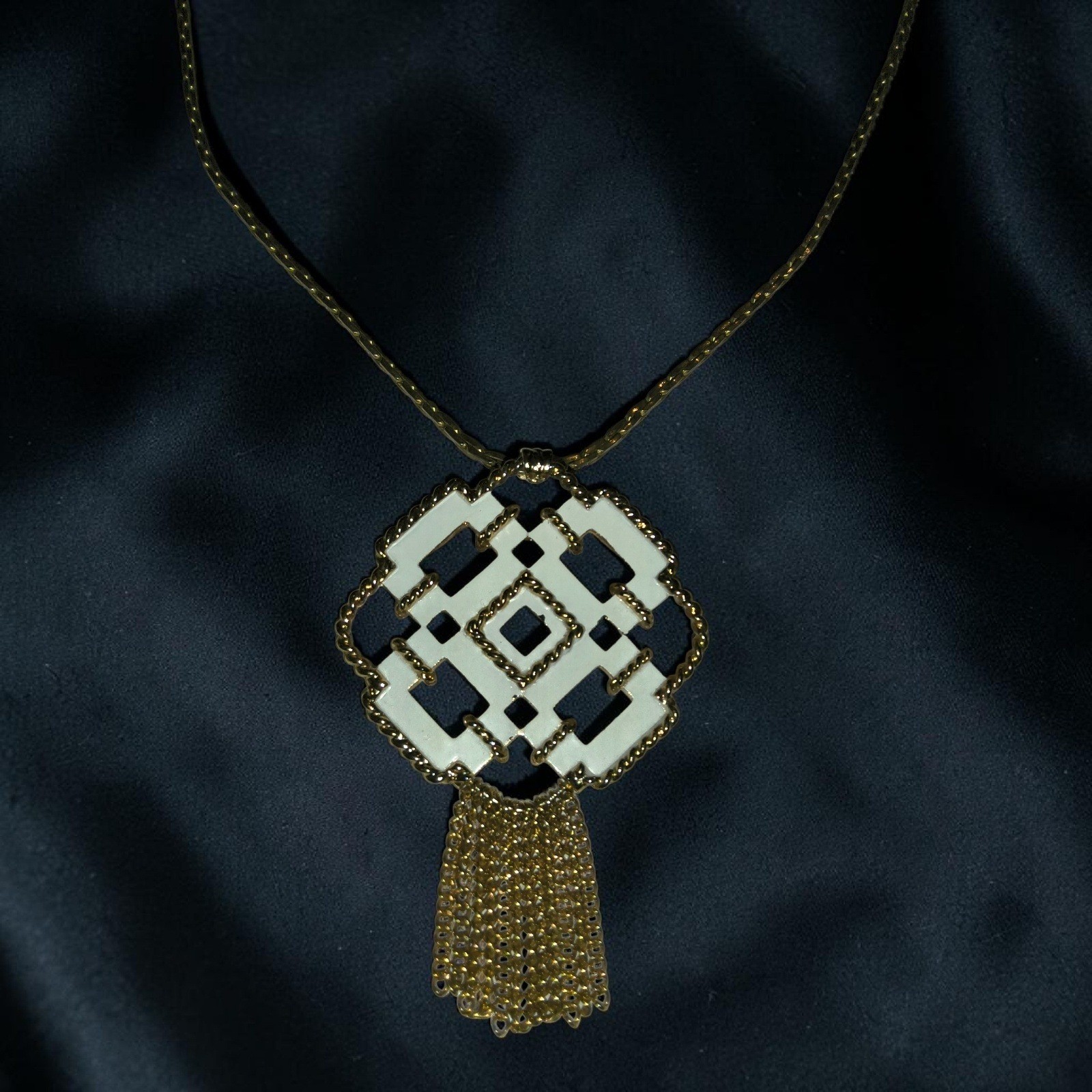 Vintage Avon White Enamel Gold Tone Tassel Necklace Brooch Convertible Pendant