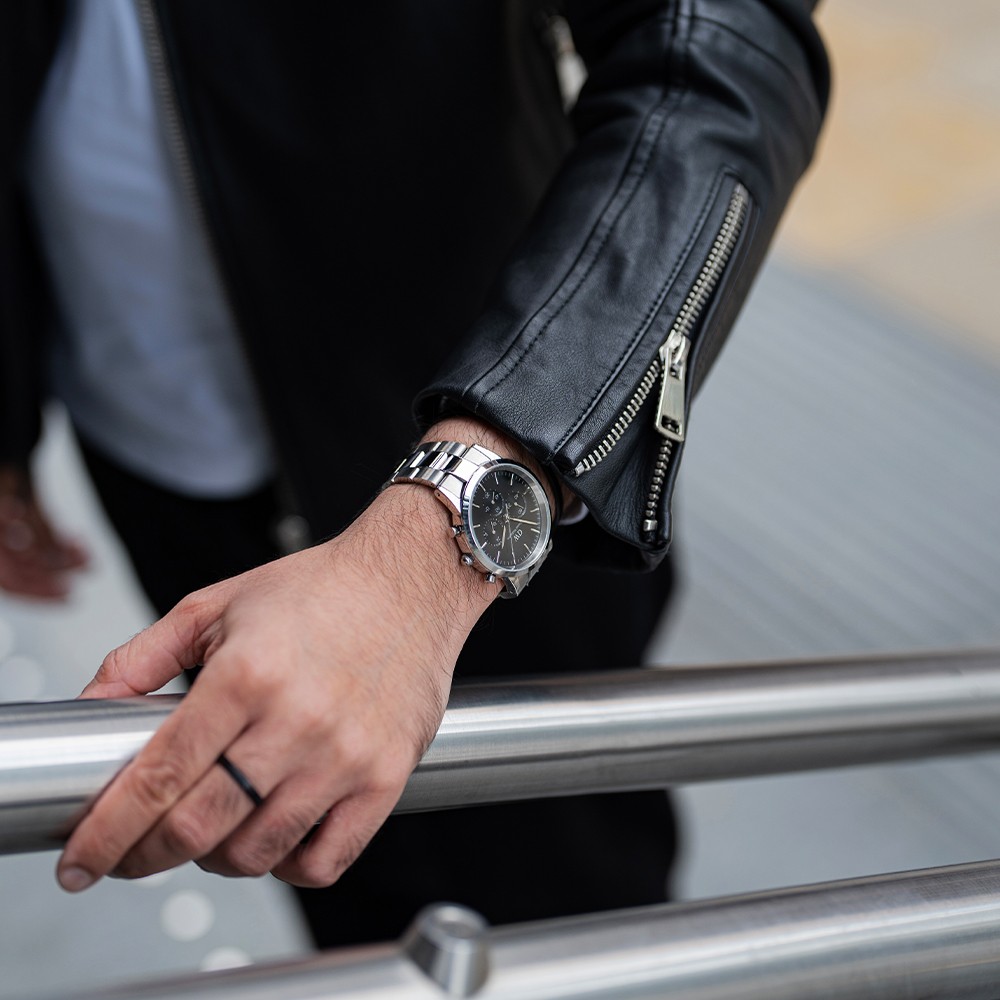 Daniel Wellington Iconic Chronograph Link Onyx – Black Dial Men’s Watch