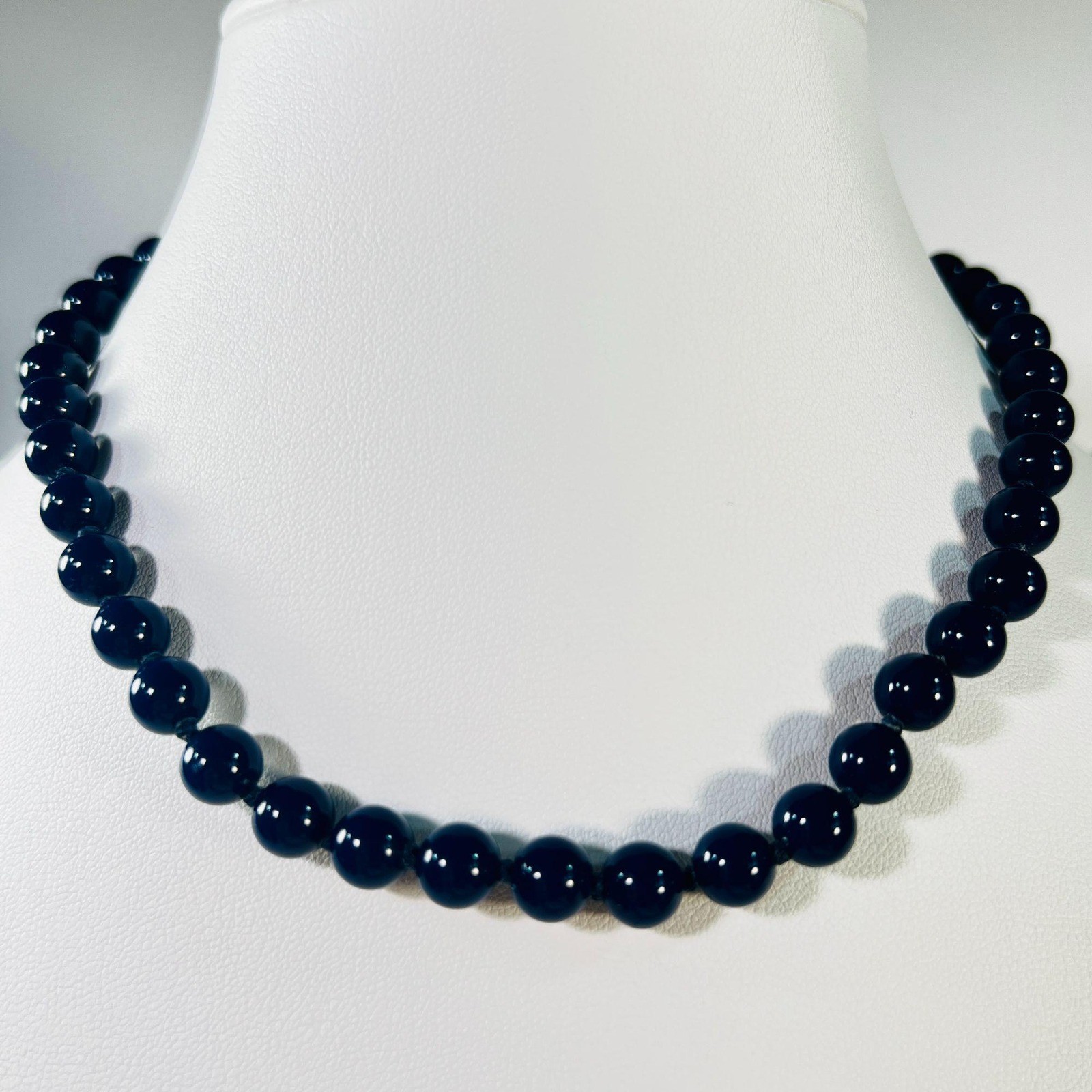 Vintage Trifari Beaded Choker Necklace 15.5″ Navy Blue Lucite 8mm Knotted Signed