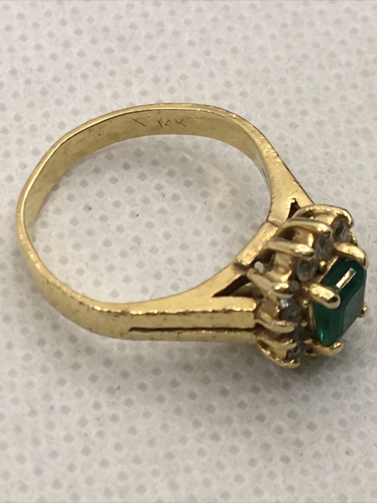 VINTAGE 14K Yellow Gold 0.37CTW Emerald & 0.25CTW Diamonds Ladies Ring 3.4gr.