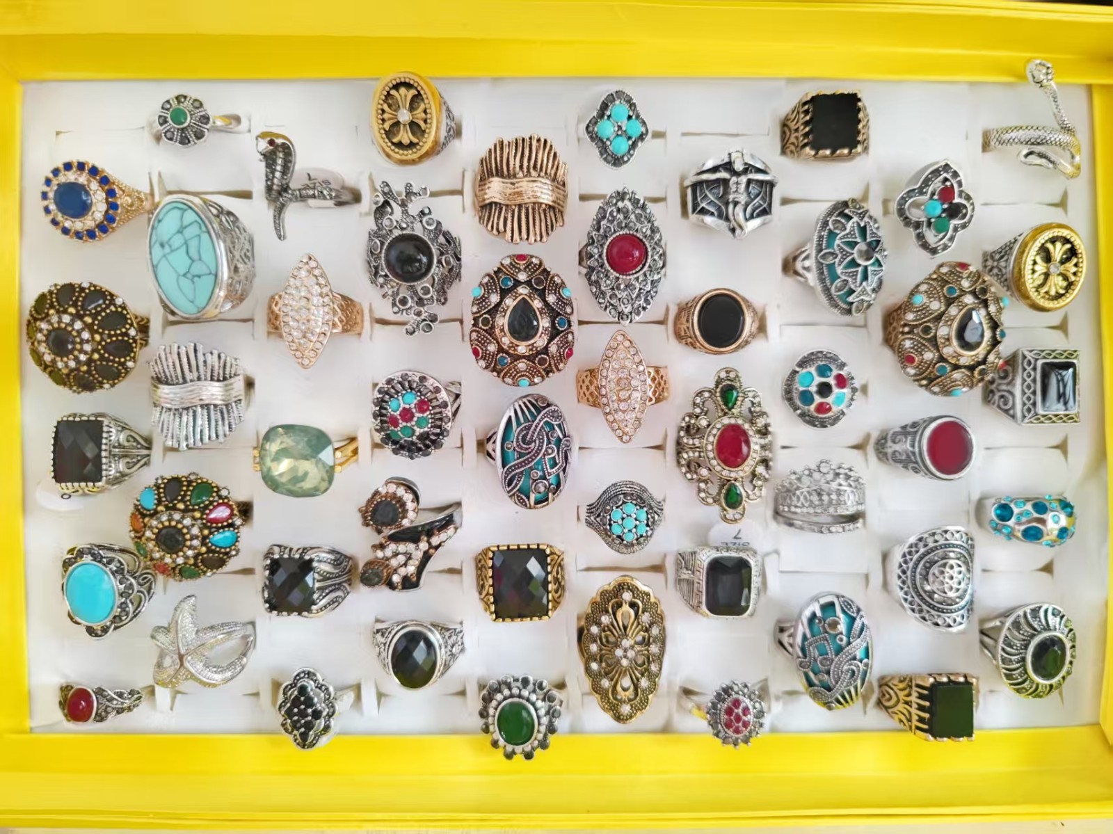 Vintage Metal Statement Rings 20pcs Wholesale Mixed Style Unisex Jewelry Bulk