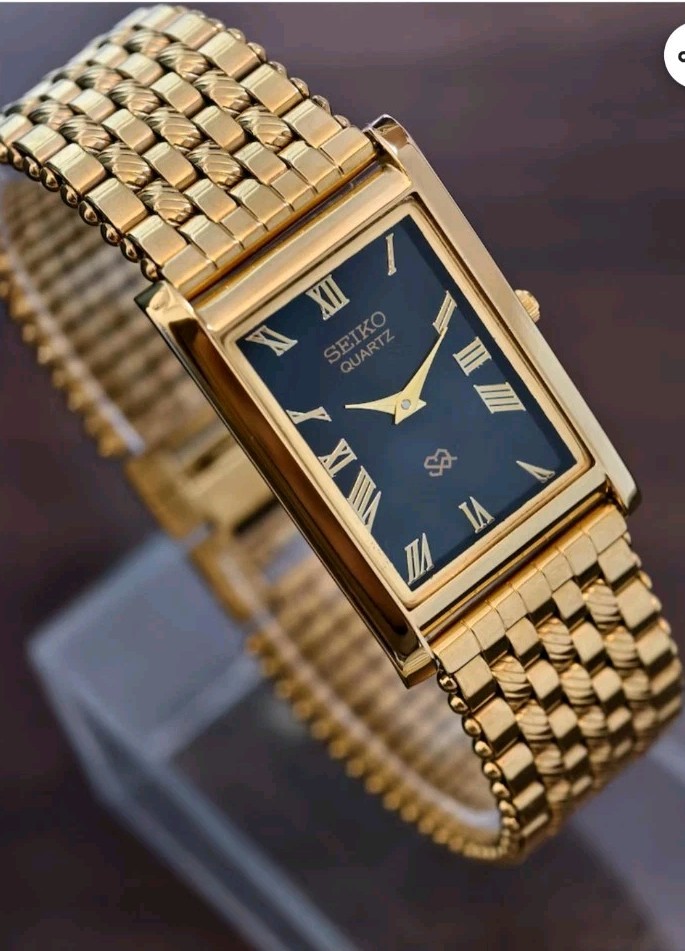 Vintage Seiko Slim Tank Mens Wristwatch Black Dial Japanese 90s Watch