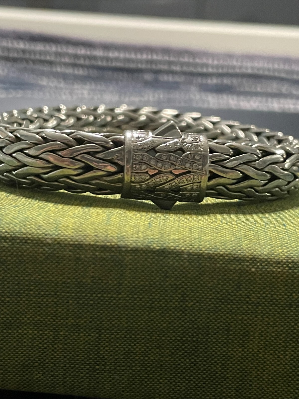 John Hardy 2001 Diamond 10.8MM Bracelet 18K , 925