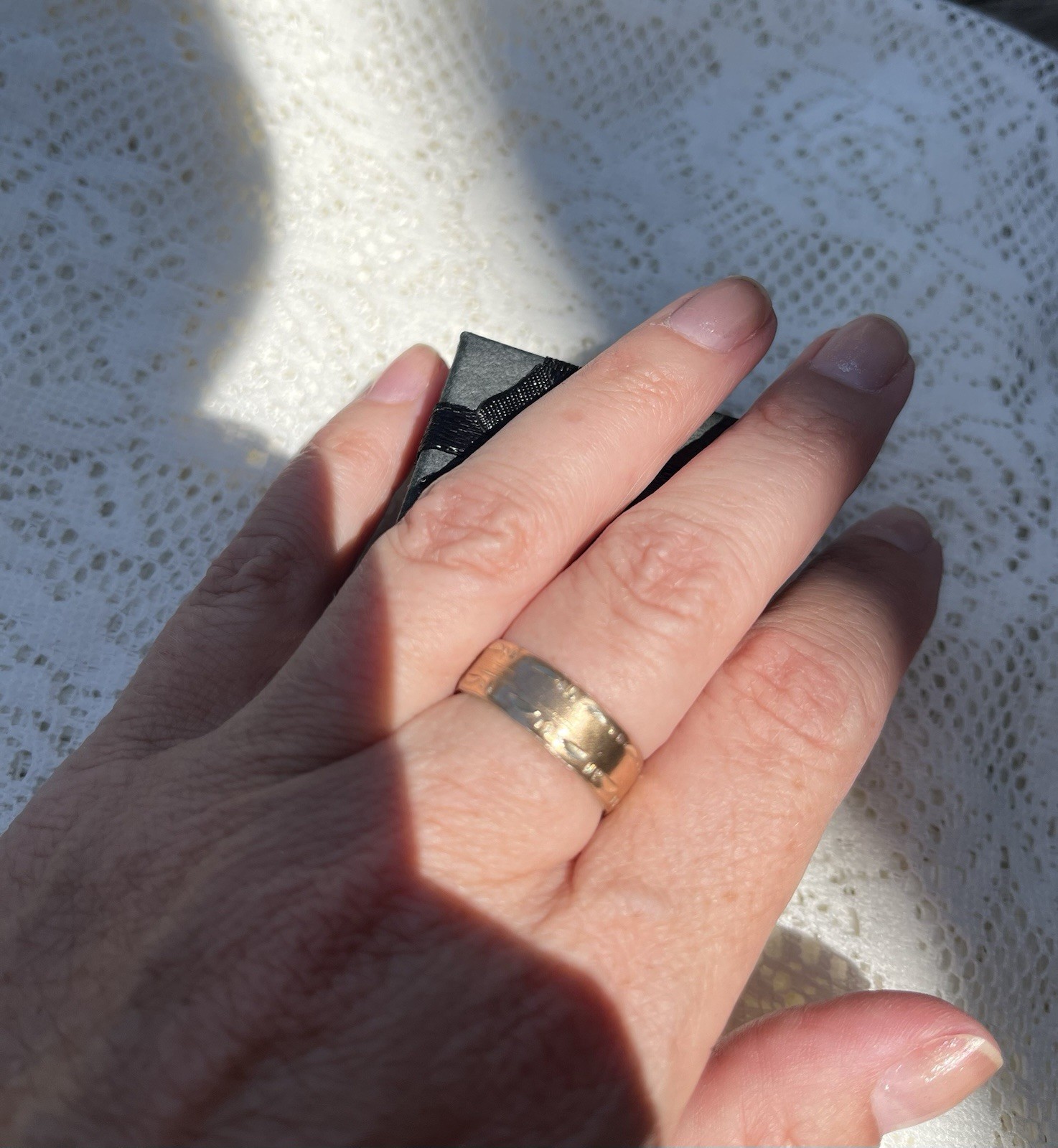 VINTAGE Hand-Chased Gold Fill Wedding Band Wide Ornate Stacking Ring SIGNED 6.25