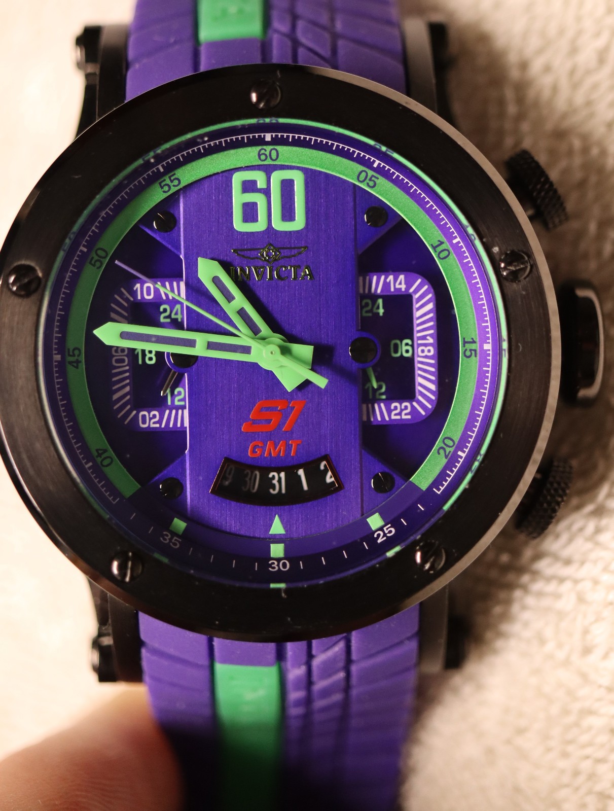 S1 Rally Men Model 21511 – Men’s Watch Quartz invicta