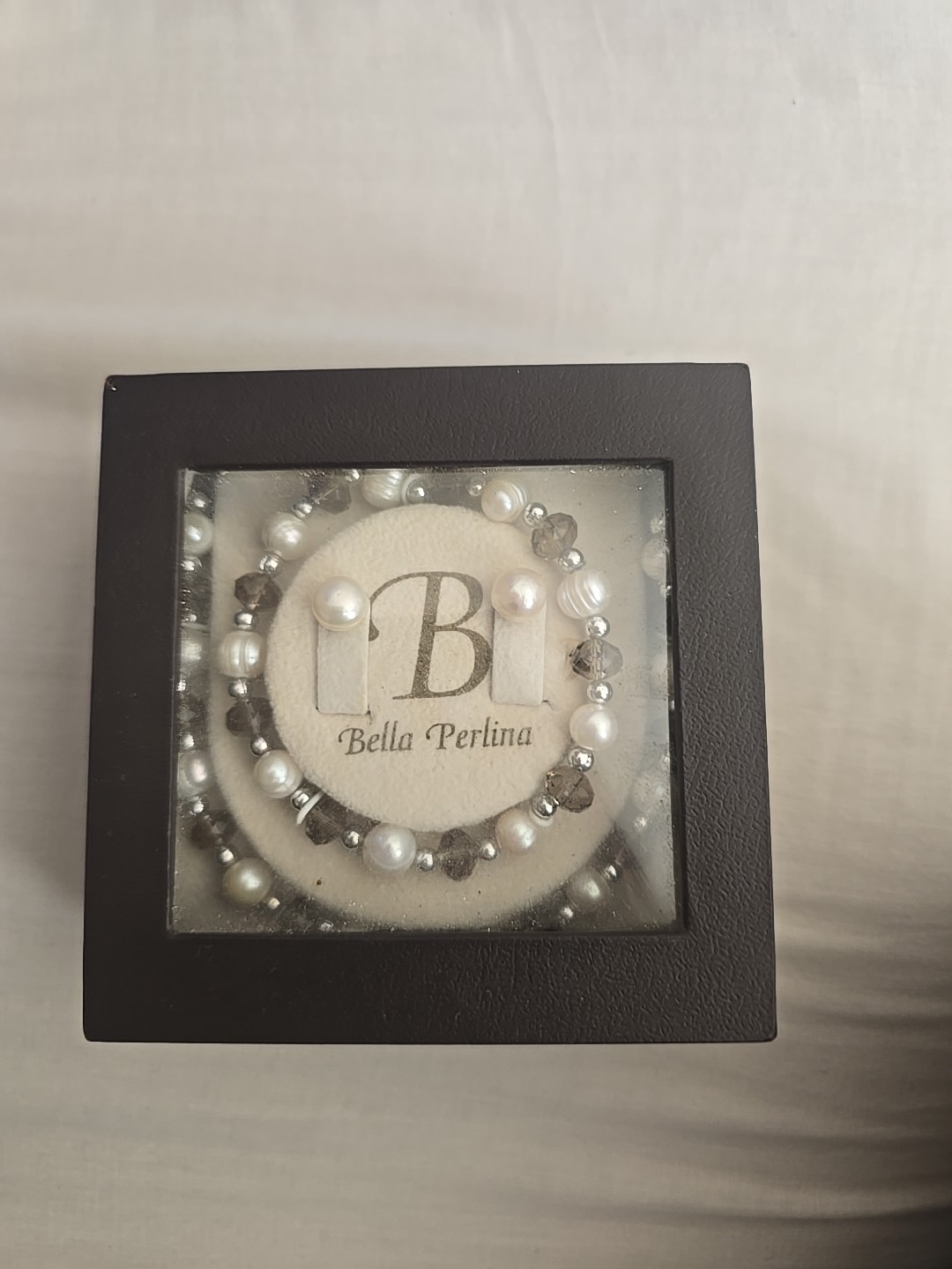 Bella Perlina Pearl Jewelry Set Earrings & Bracelet White BP 60002
