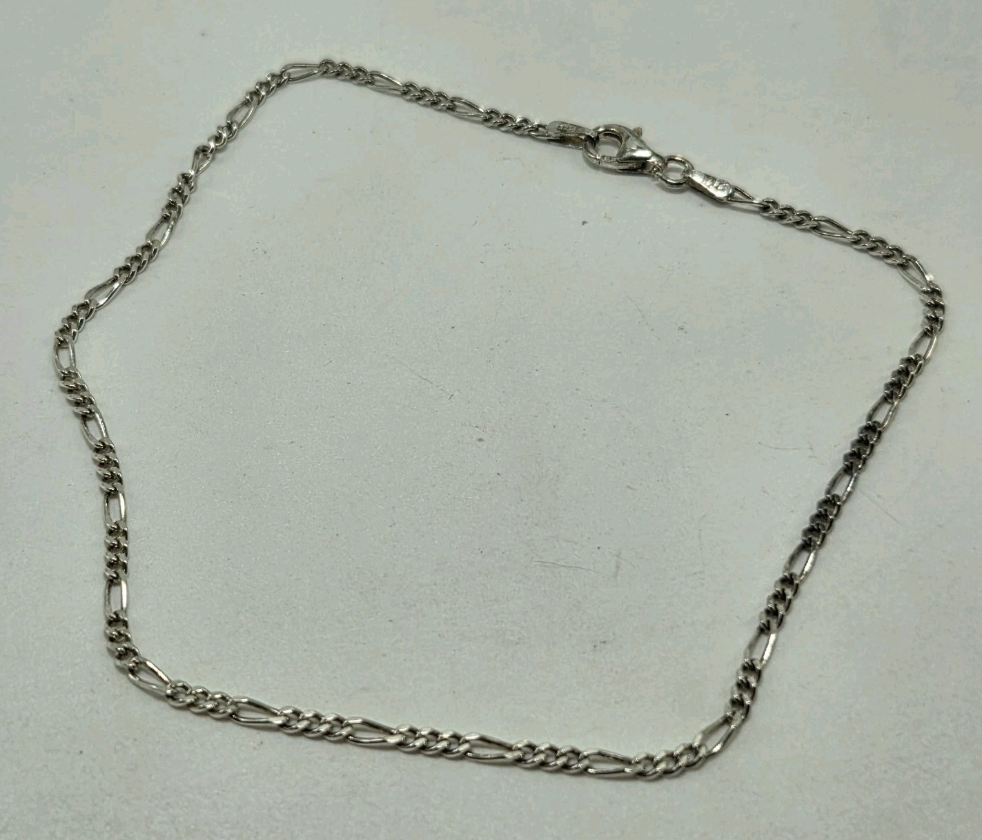 925 Sterling Silver Figaro Chain Anklet – 10-1/8″ – 2.65g – Made In Italy