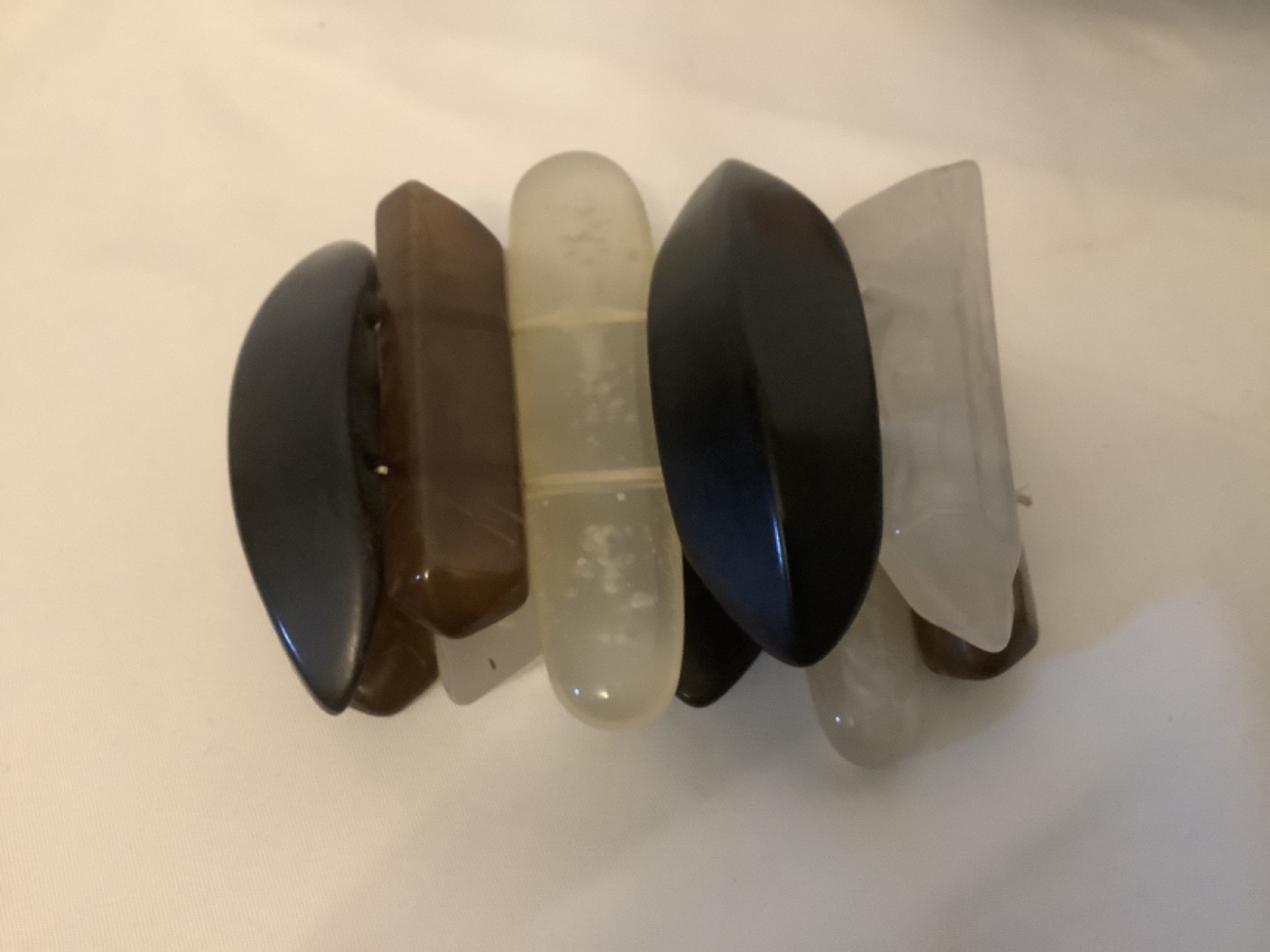 Plastic Chunky Stretch Wide Bracelet-clear/black/amber