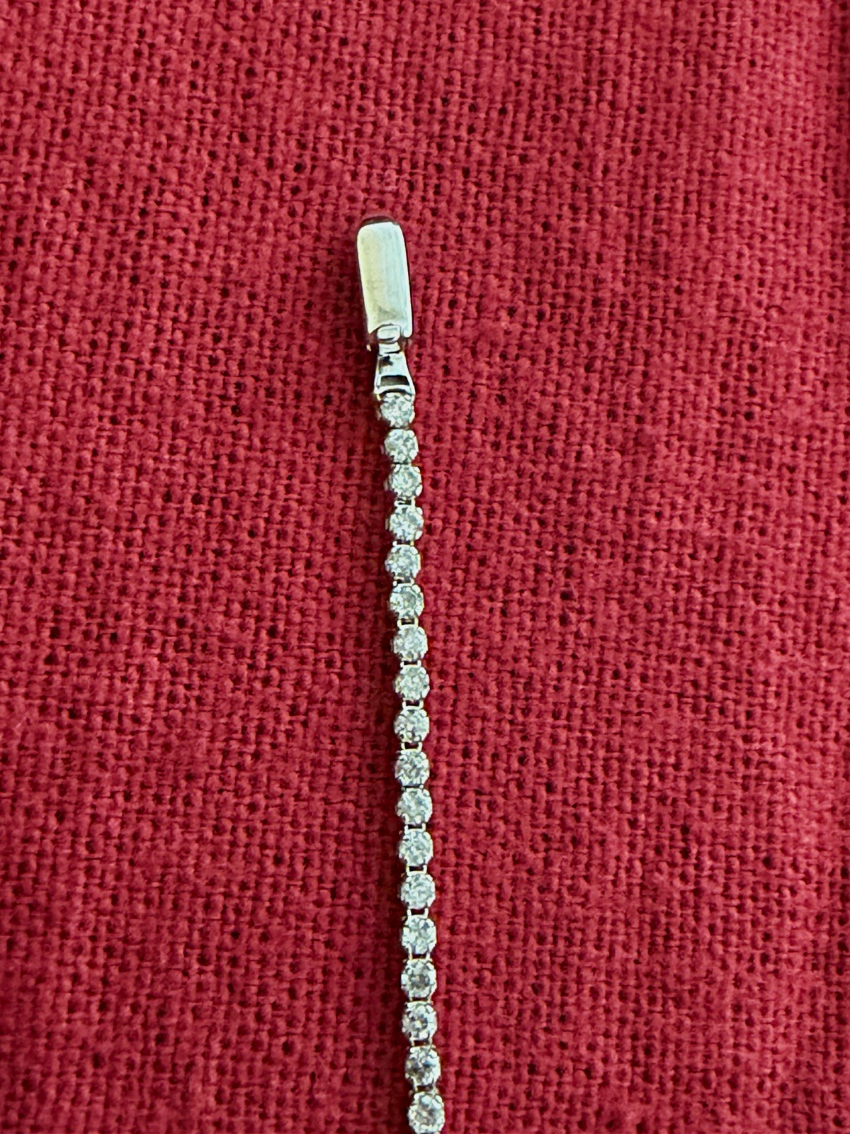 18K Gold Natural Round Diamond Tennis Bracelet 1.20 ctw Box Clasp Cert