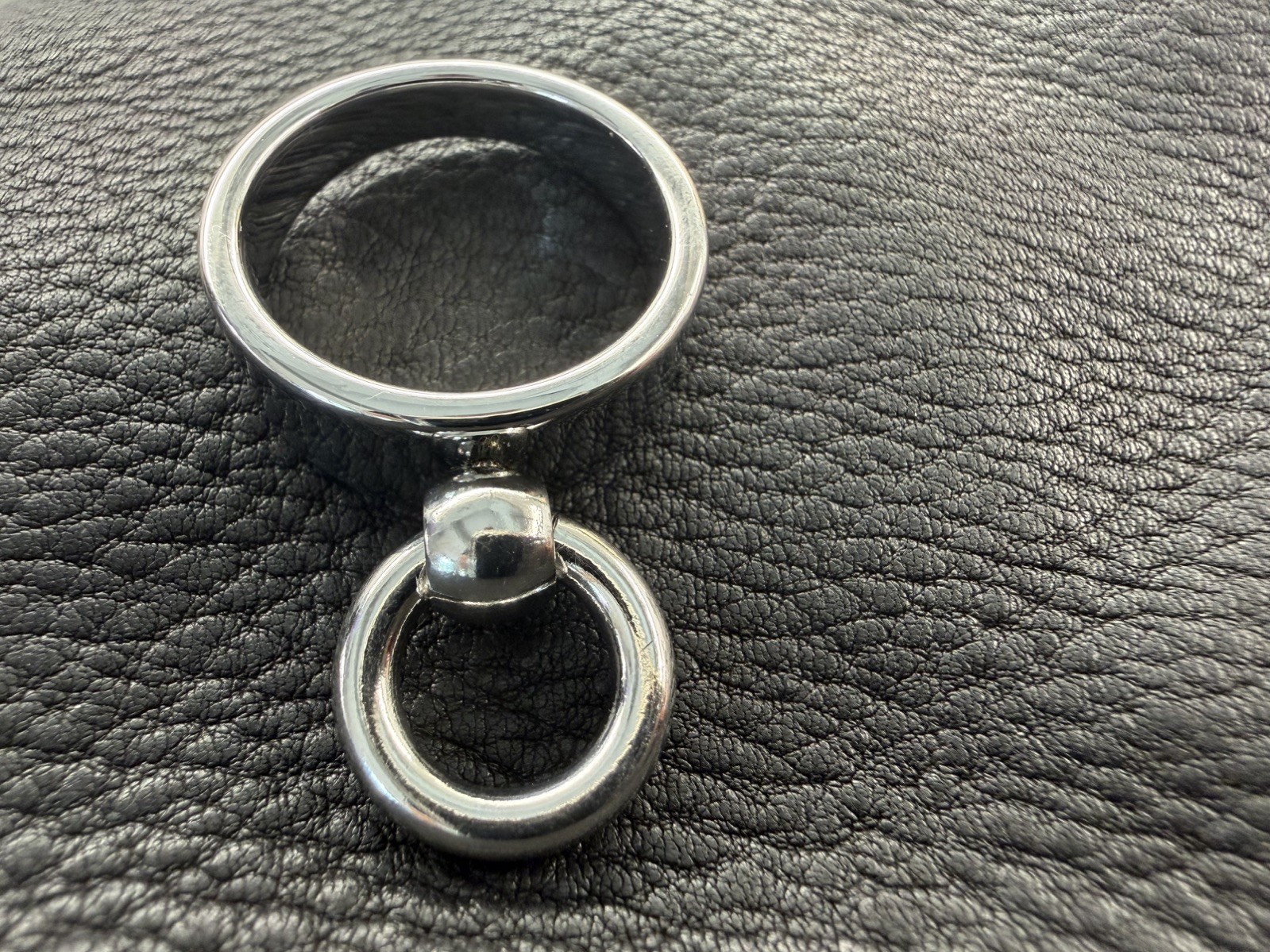 QUATTROFORT Industrial Cyber Gothic O Ring Swivel Shackle Ring Steel Band 7
