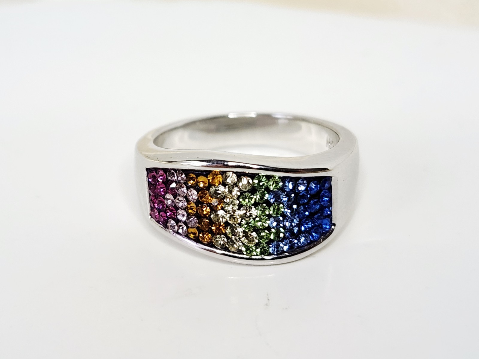 ATI BR CH Rainbow Crystal Silver Tone Wide Band Ladies Ring – Sz 6.75