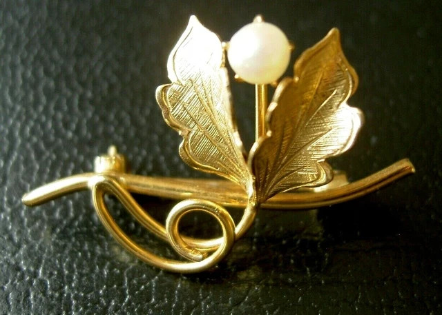 Without Stone Pearl Unique Flower For Women’s Gift 14K Yellow Gold Plated Silver