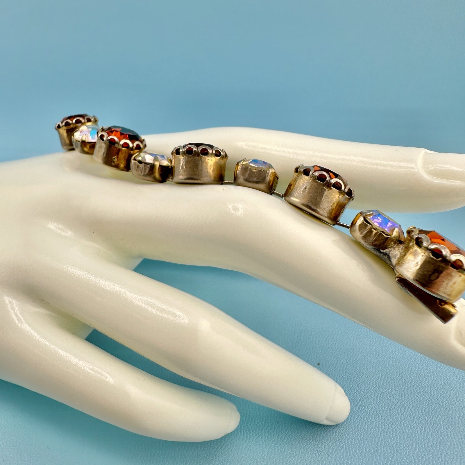 Vintage Rhinestone Bracelet Large Pronged Root Beer Color AB Stones 7″ Cup Chain