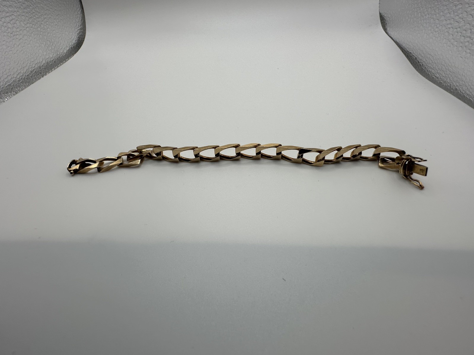 9ct 375 Yellow Gold Cuban Link Bracelet 12.66g 7.5 inches