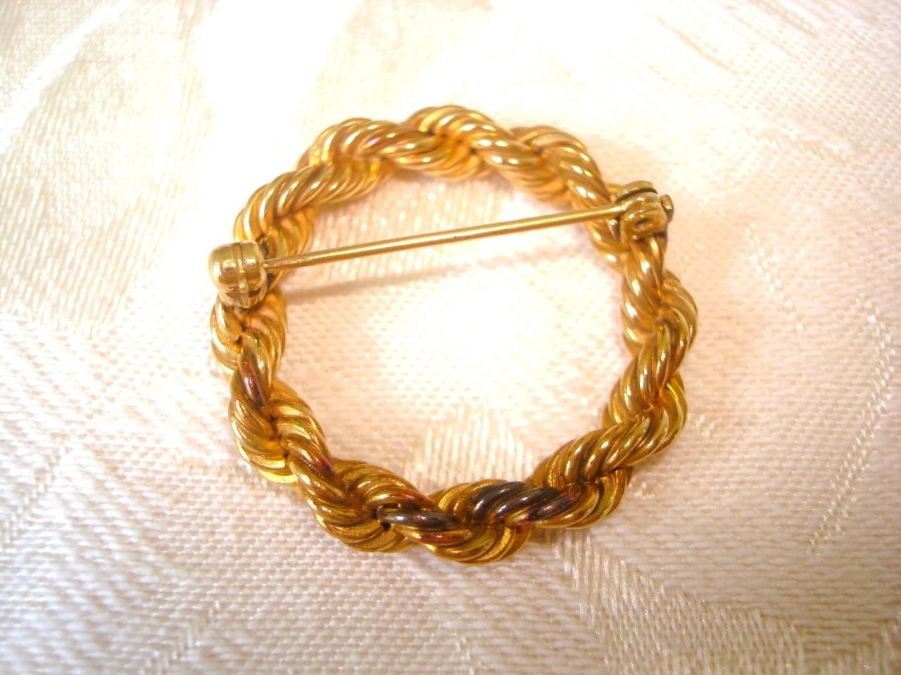 Vintage Gold Tone Twist Circle Pin Brooch As Found 1 3/8 In. KJ