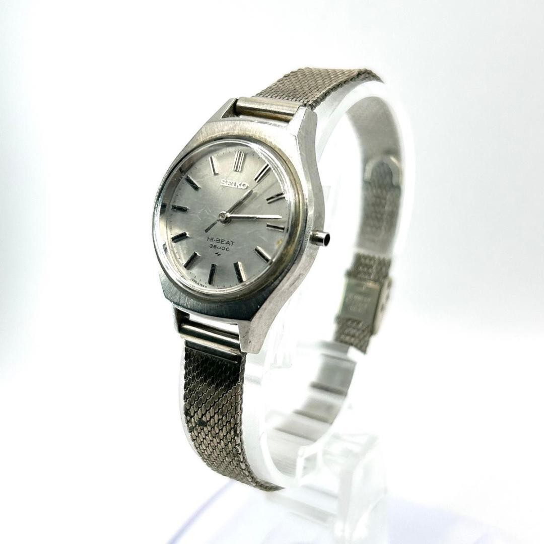 Non-working SEIKO ladies’ wristwatch, hand-wound, vintage.