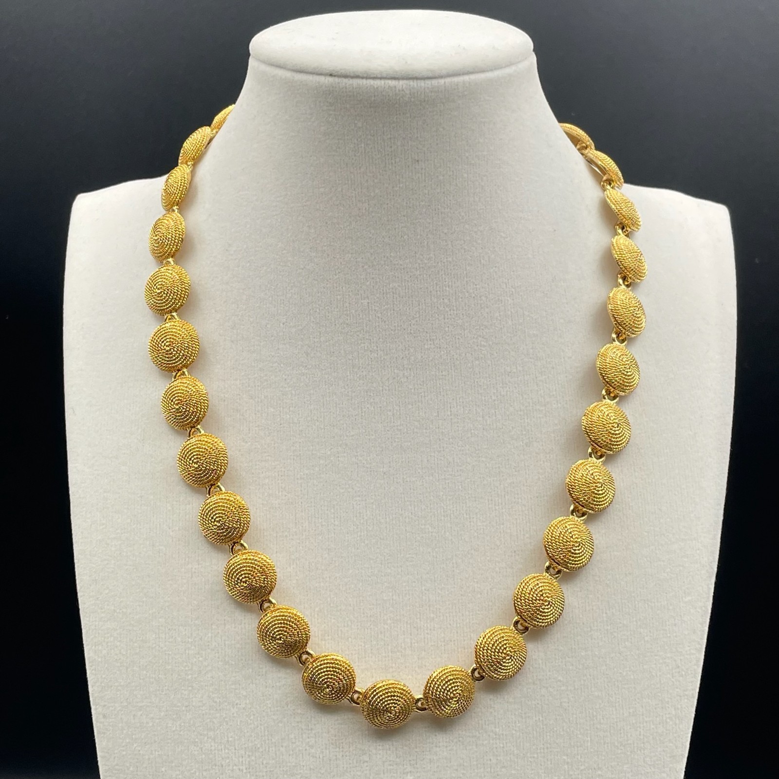 Vintage Gold Tone Classic Fashion Filigree Disc Matar Mala Push Lock Necklace
