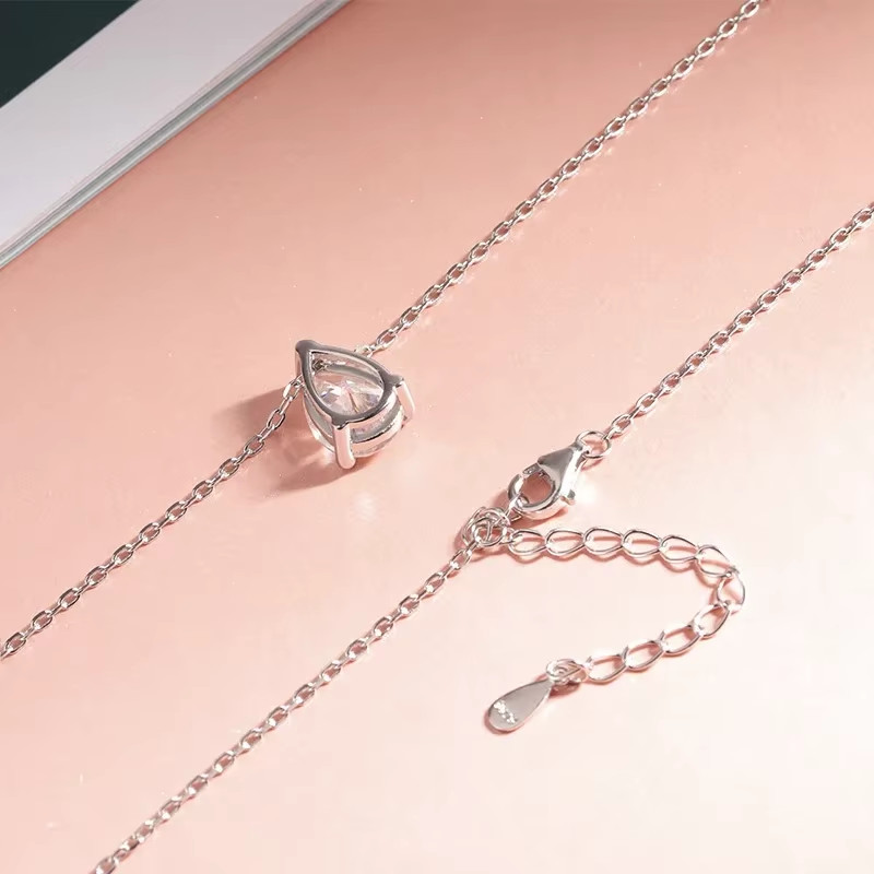 Moissanite Necklace for Women Sterling Silver And 18K Gold Plated Pear Cut.