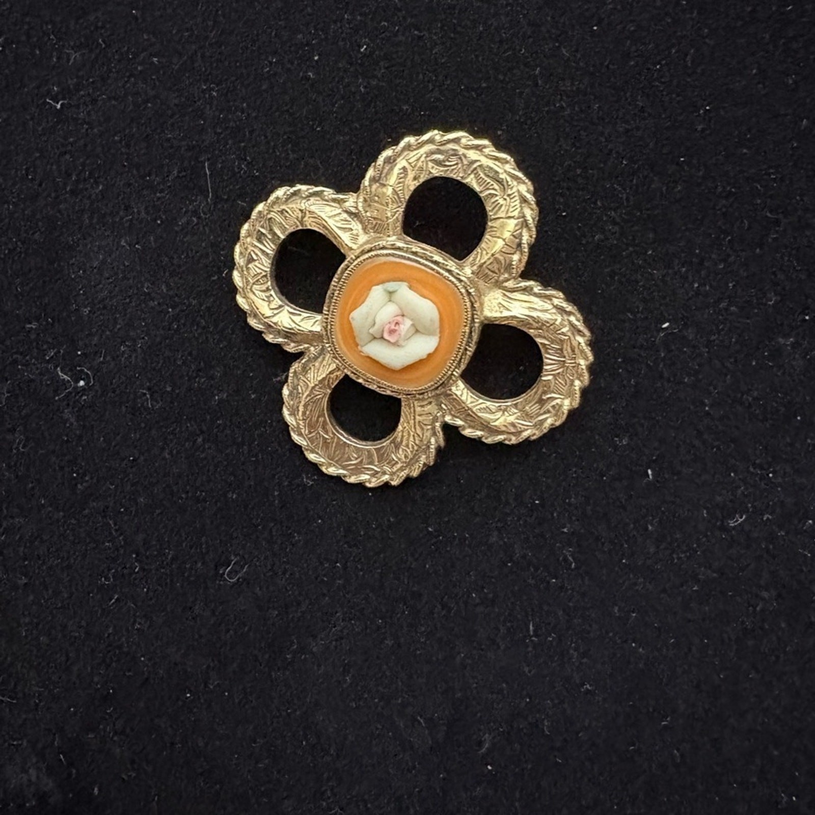 Vintage 1928 2×2 inch Porcelain Rose Brooch Pin