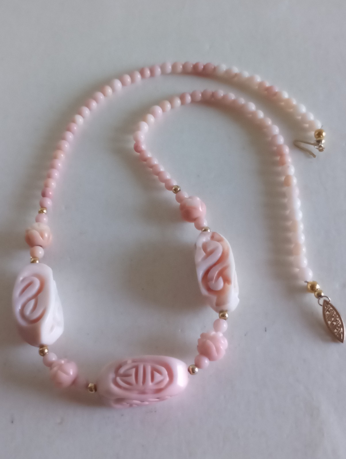 ESTATE CHINESE 14K GOLD CARVED PINK CORAL DRAGON SHOU LOTUS NECKLACE 17.5″ 30GR