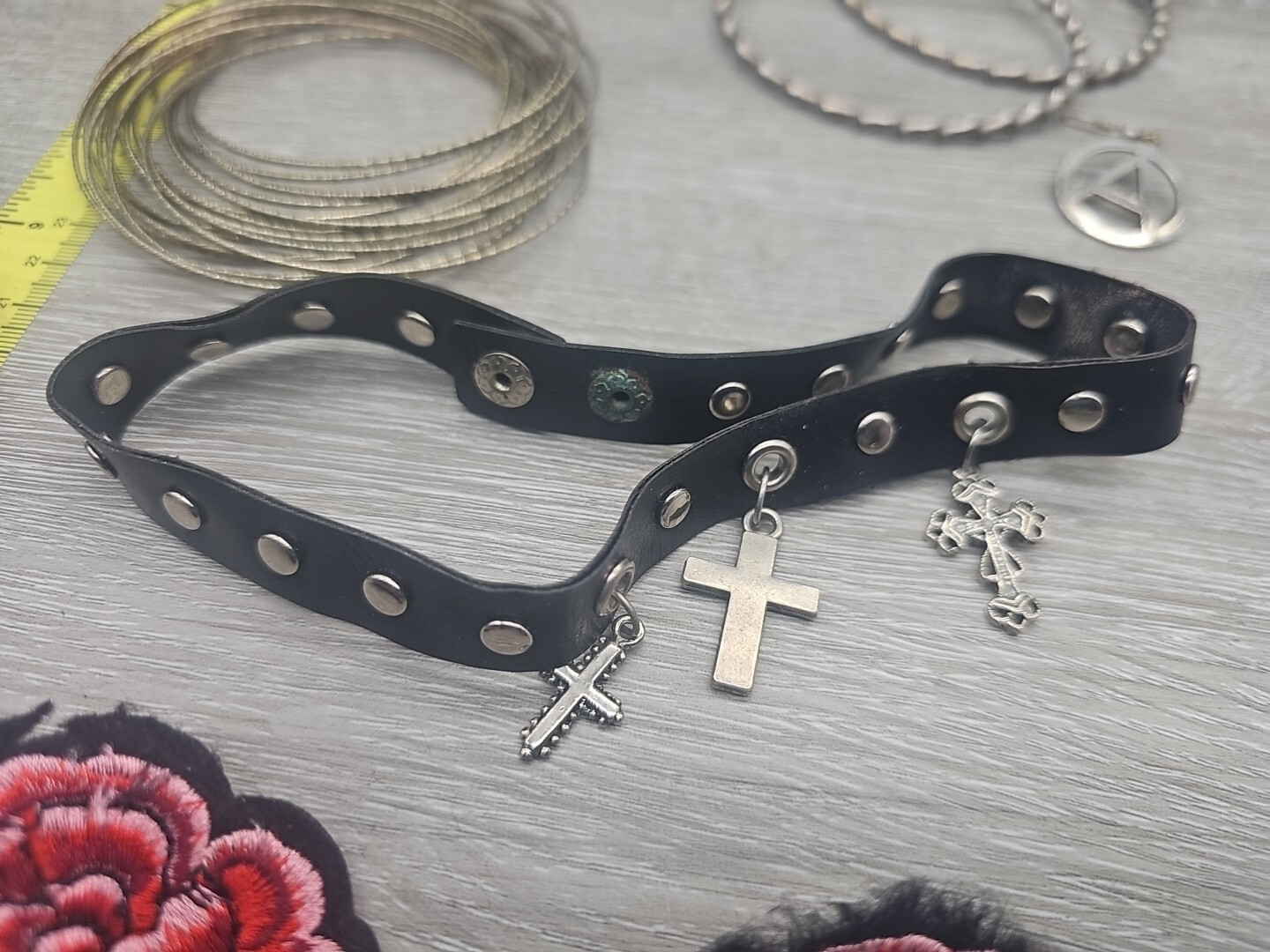 10+ Lot alternative Goth 1990s red black silver Color jewelry Read!