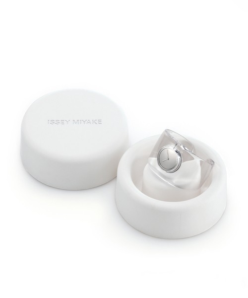 Issey Miyake O-Bold NYAS001 Clear Bangle Wrist Watch Unisex Transparent New Box