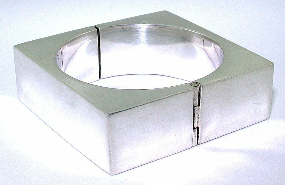 VINTAGE 2 1/10 x 2 1/10 INCH CUSTOM SQUARE 2 3/5 INCH SQUARE CUFF BRACELET