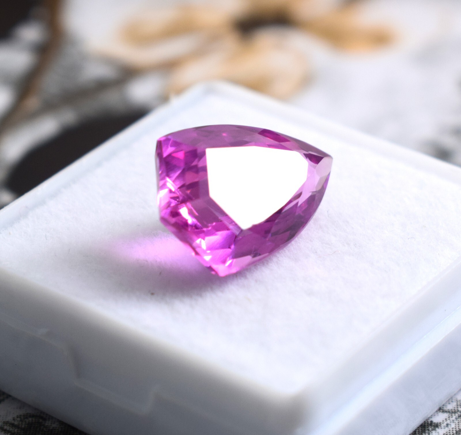 7.30 CT Long Kite Cut Vivid Pink Spinel Excellent Cut Certified Loose Gemstone