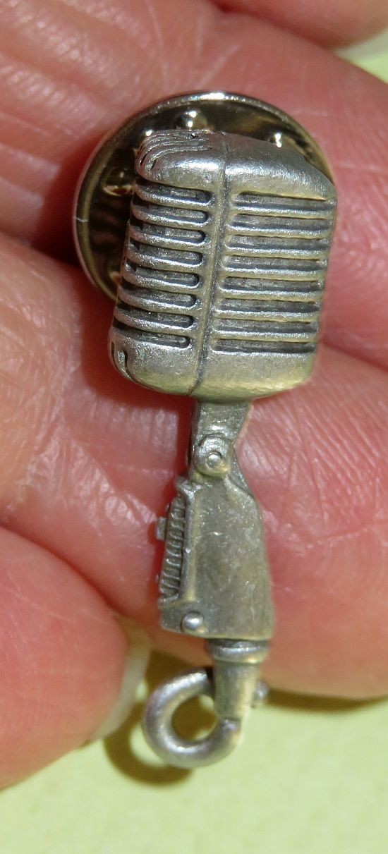 Vint SHURE 55SH Microphone Pewter Finish Future Primitive Pin Music Pin Back