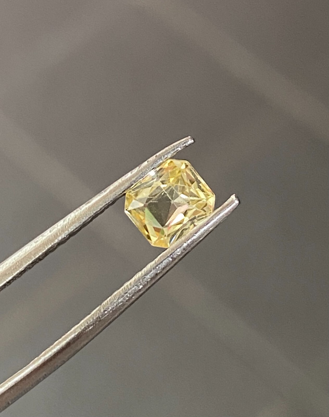 Yellow Sapphire 0.82 Carat, Excellent Cut Octagon Calibrated, Natural Sapphire