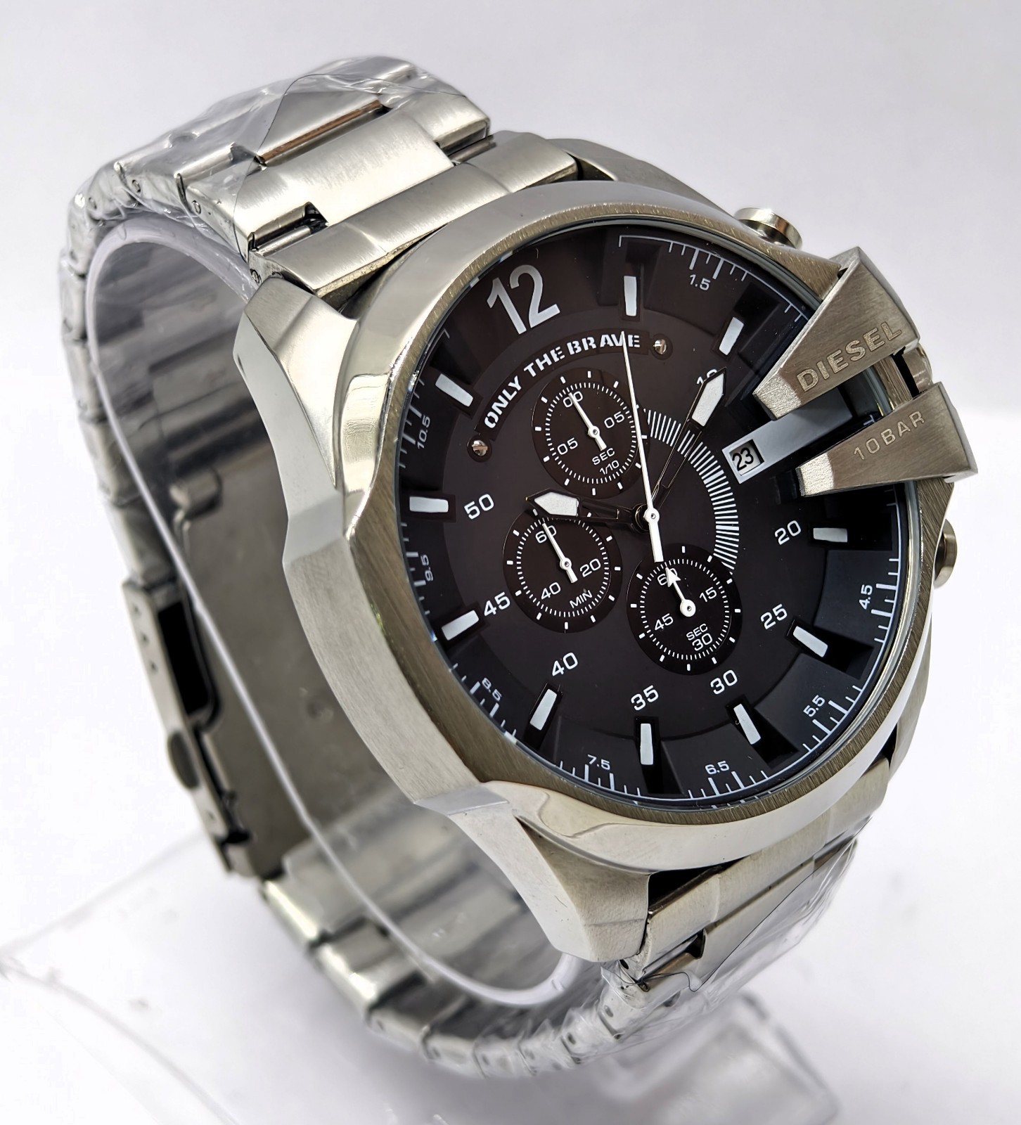 Fabulous Diesel 10 Bar ”ONLY THE BRAVE” Chronograph Quartz Men’s Wrist Watch