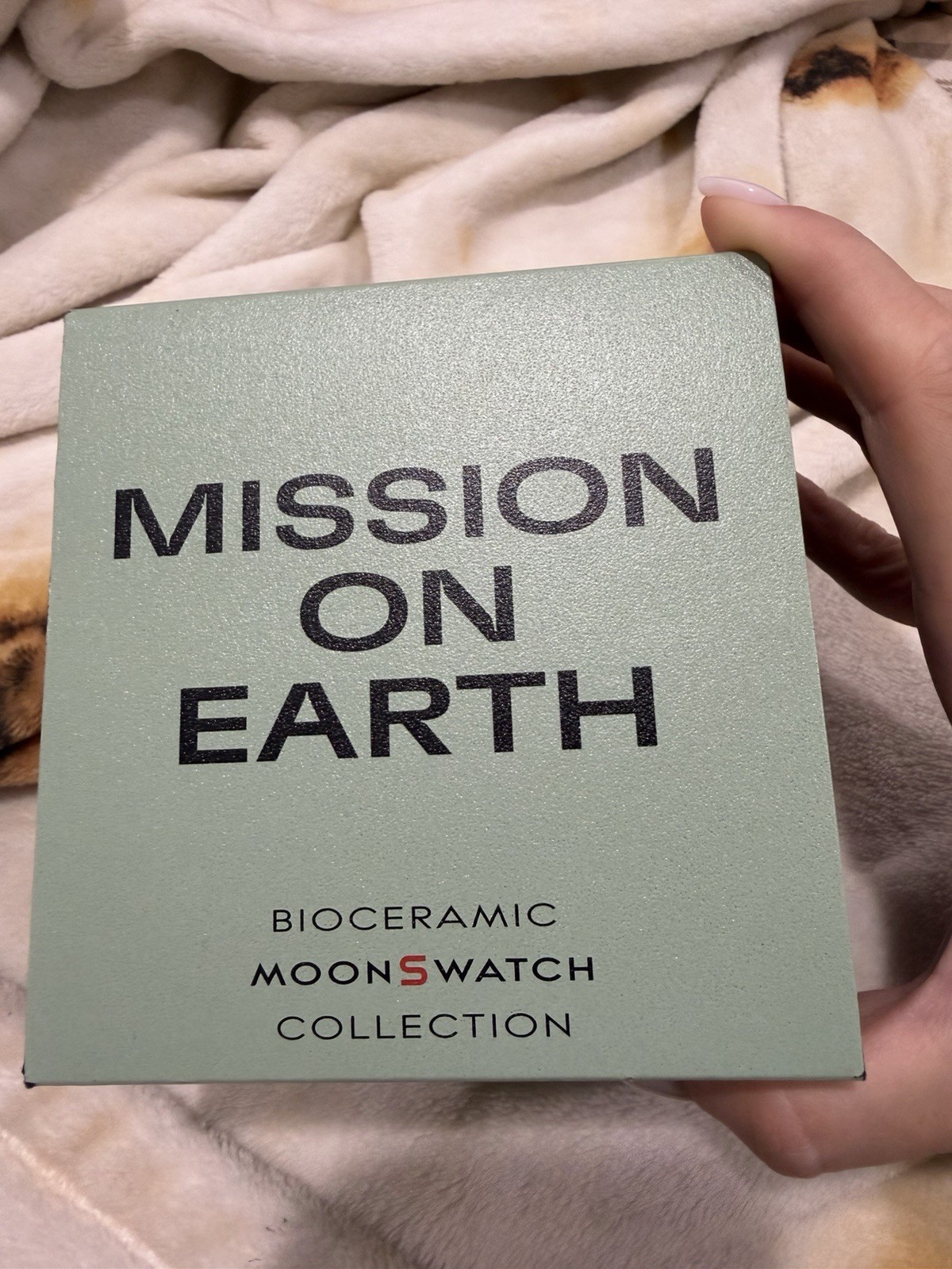 OMEGA x Swatch Speedmaster MoonSwatch Mission on Earth Green/Blue Quartz Box