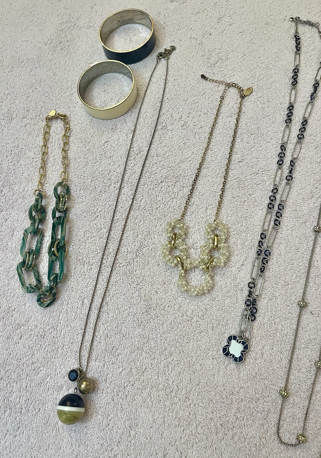 Ann Taylor Jewelry 8 Pcs Bracelets Necklaces Blue Green Ivory gold Silver Tones