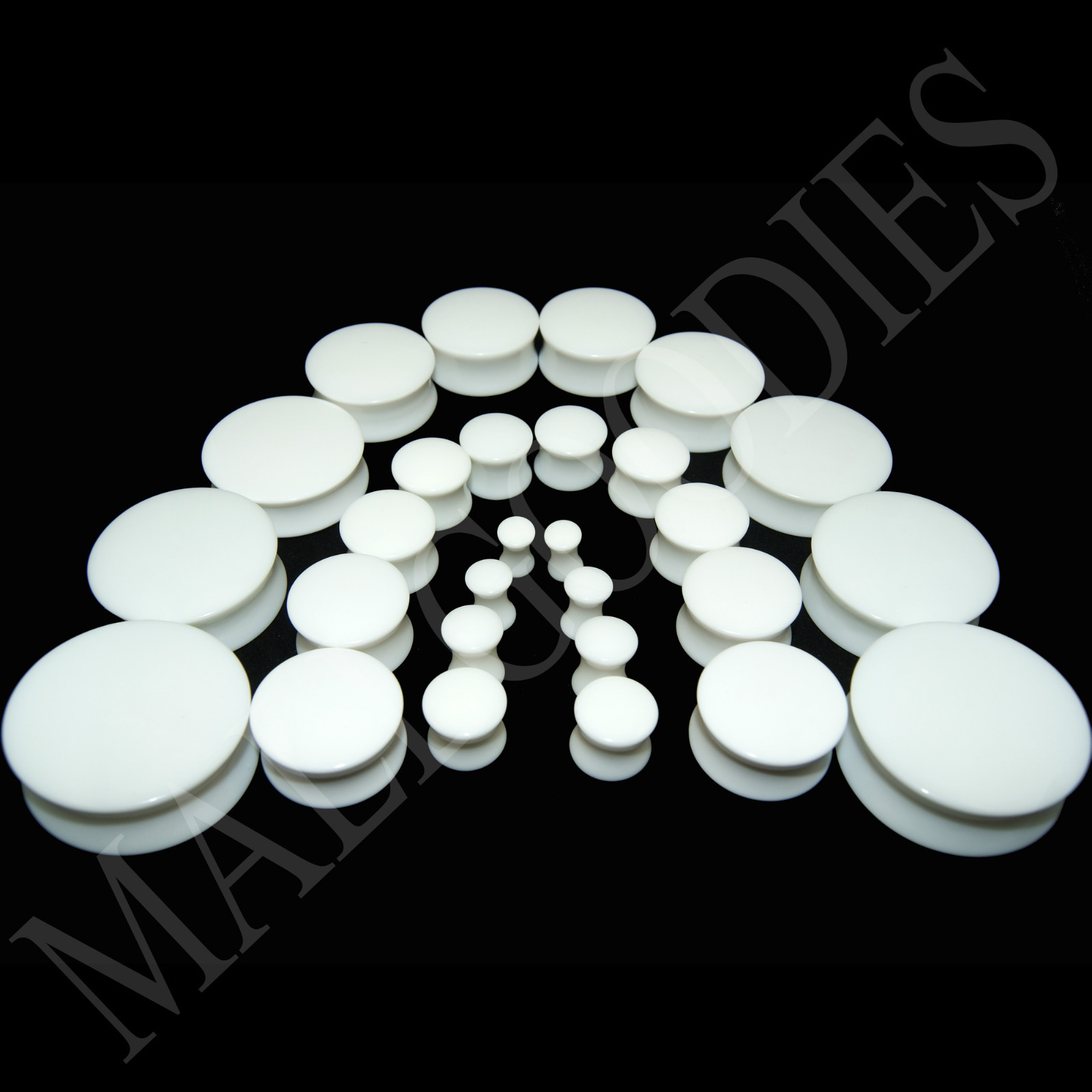V018 Acrylic Double Flare White Solid Saddle Ear Plugs 10G to 1-1/4″ 2.5 to 32mm