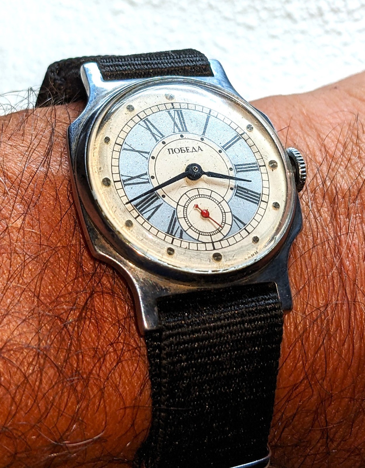 VINTAGE SOVIET RUSSIAN POBEDA (ZIM) WATCH 15 jewels m. 2602