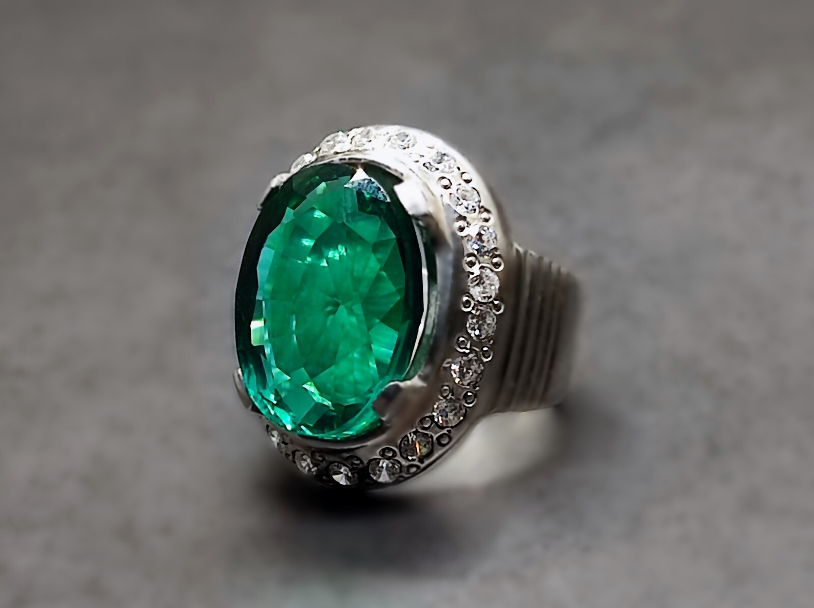 16 Carat Lab Created Deep Green Emerald Sterling Silver 925 Handmade Mens Ring