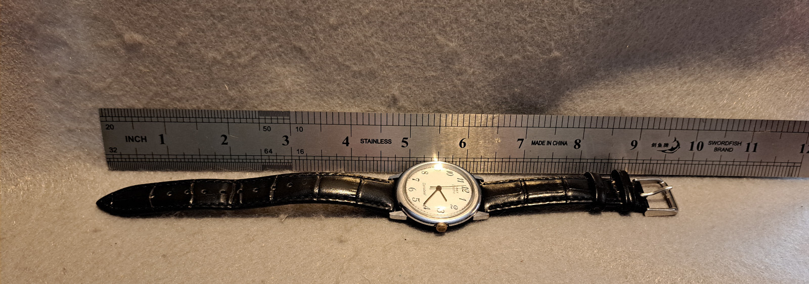 A Very Nice Vintage 1976 Timex Dynabeat Mens watch 77152-25376