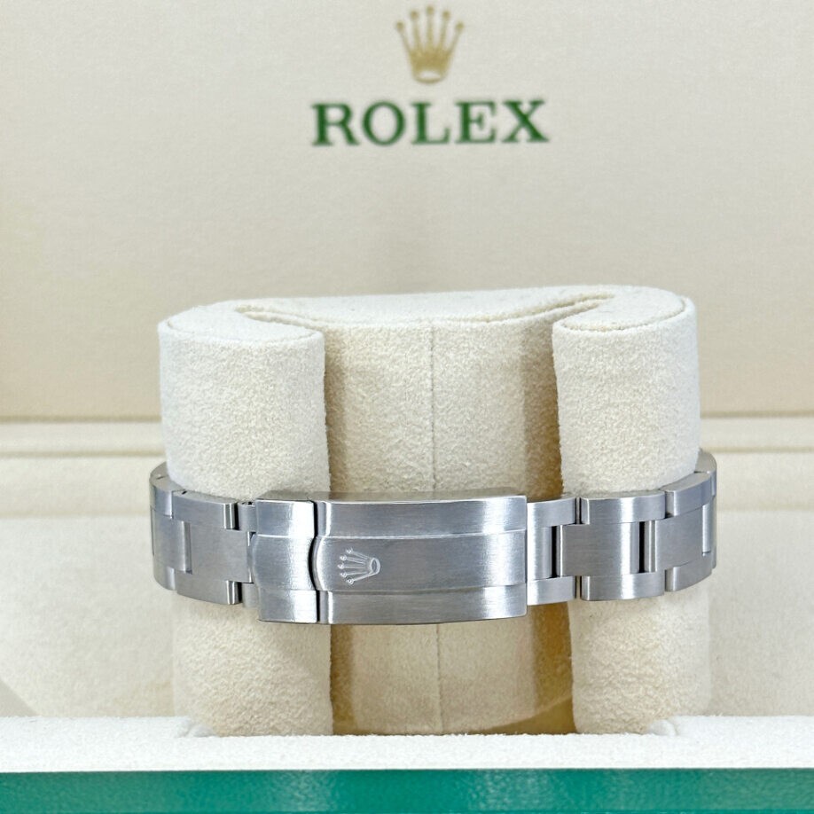 Rolex Oyster Perpetual, Oystersteel, 28mm, Pink, Ref# 276200-0004, Unworn, 2024