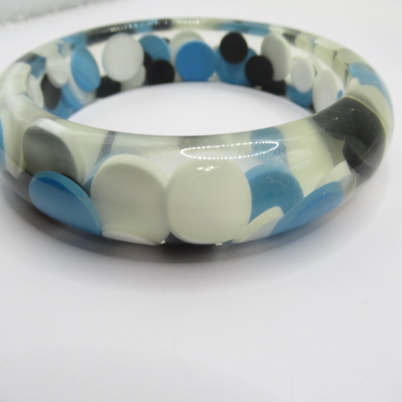 Plastic Aspirin Pill Bangle Bracelet Black White Blue Vintage