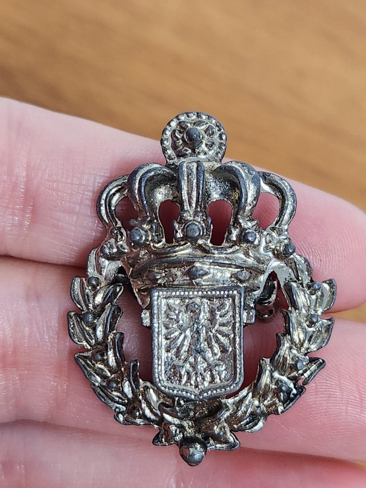 Unique VTG Silvertone Crown Pontic Eagle Coat of Arms Brooch Pin