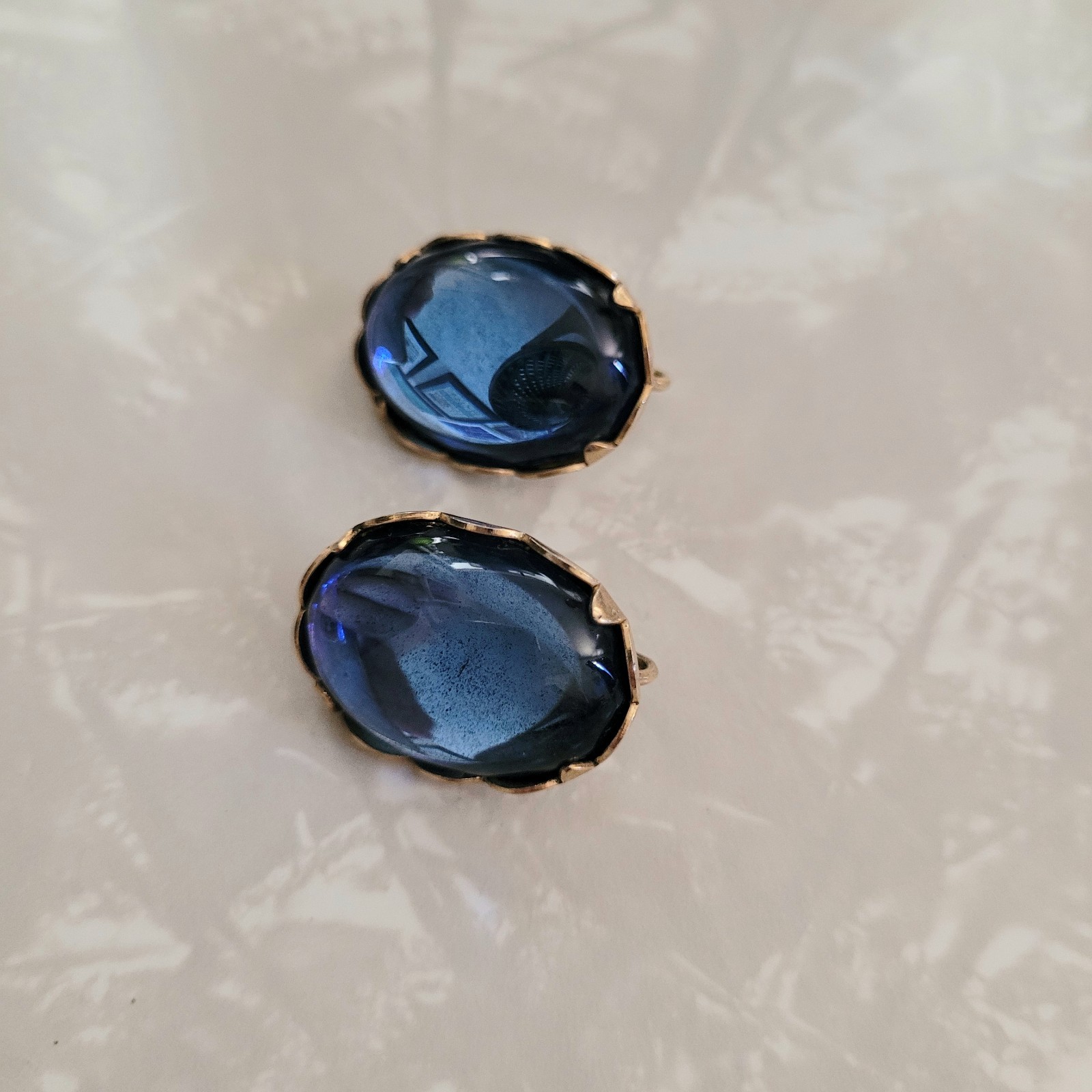 Vintage Mid-Century Emmons Dark Blue Glass Cabochon & Goldtone Clip-on Earrings