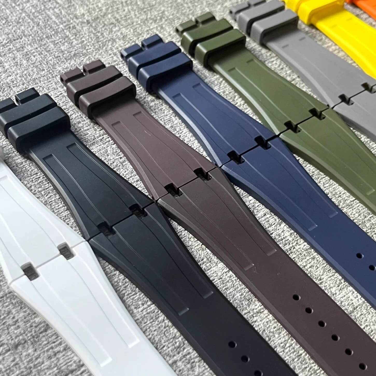 Replacement Rubber Watch Strap Fits AP Royal Oak 41 mm 26mm x 18mm Band