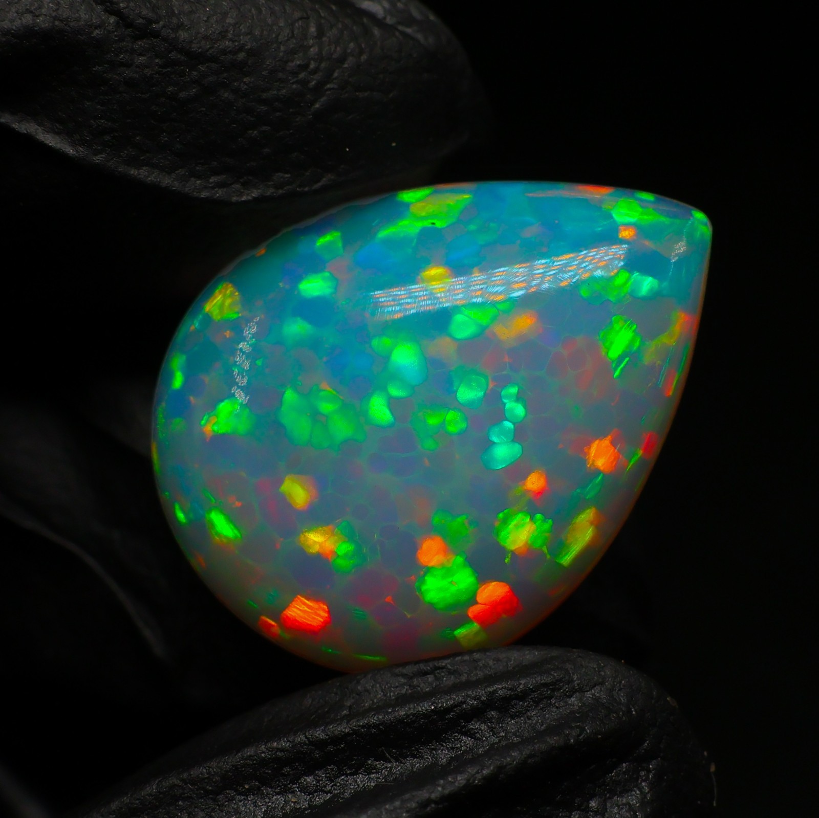 Natural Opal Cabochon 16.45 Ct Natural Welo Opal Gemstone Honeycomb Pattern