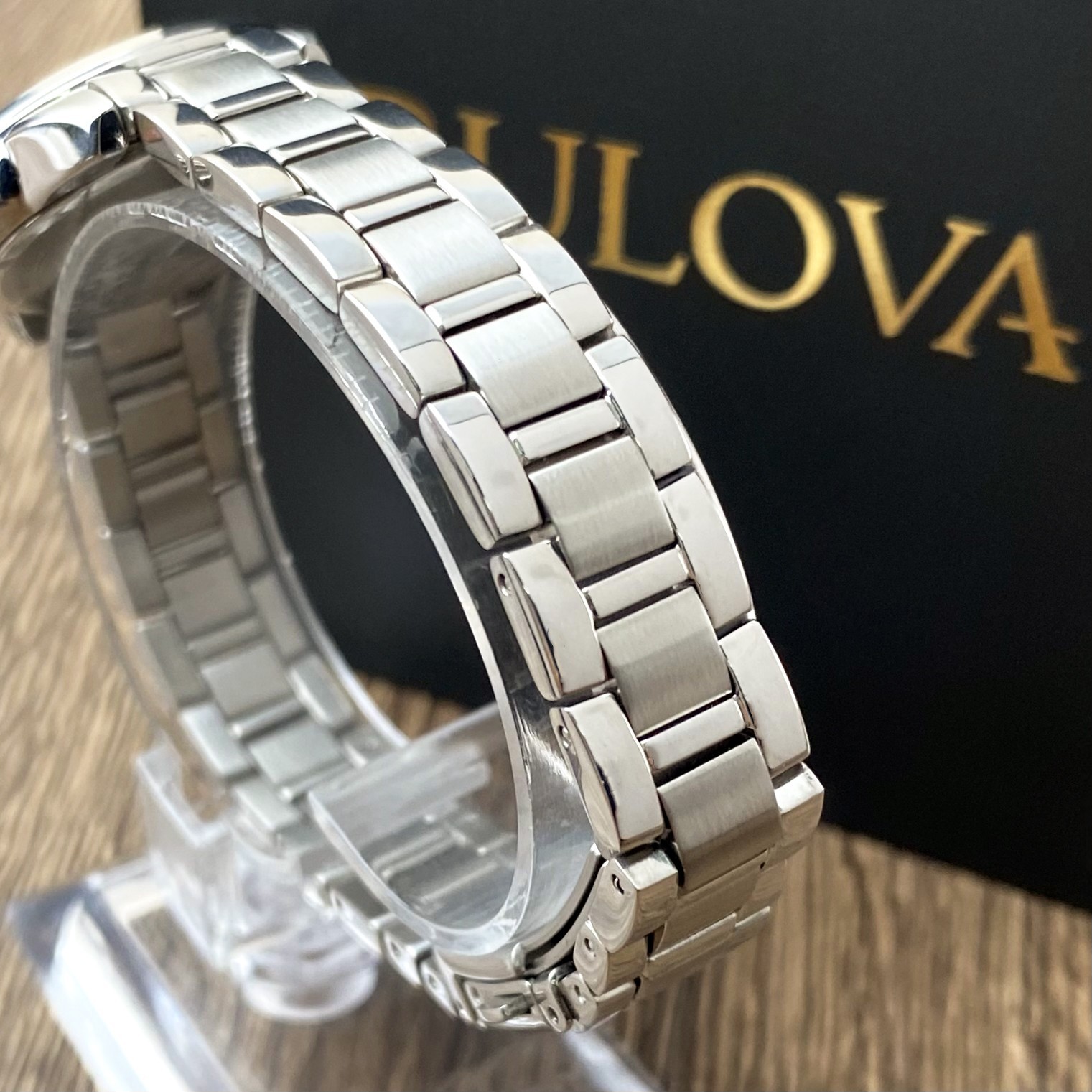 Bulova Sutton 96P219 Diamonds White Dial Stainless Steel Women’s Watch
