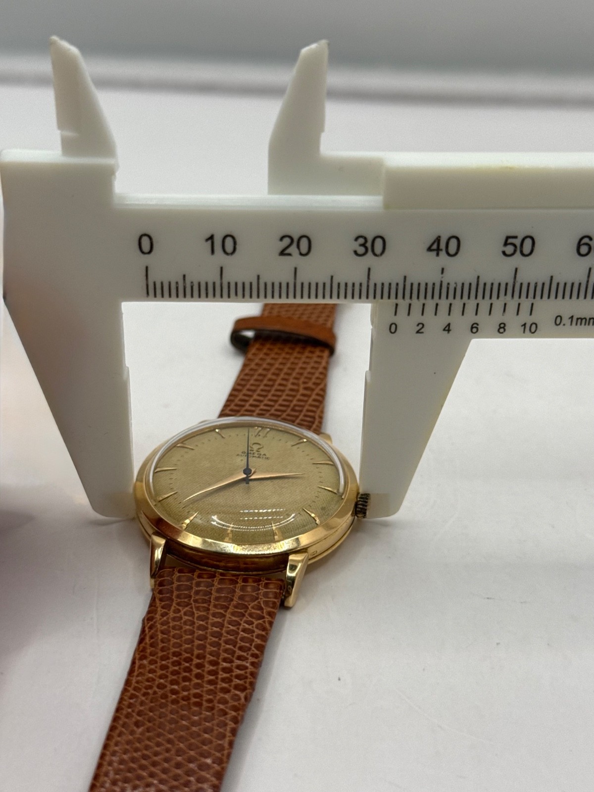 Omega Automatic 18kt Solid Gold Watch.