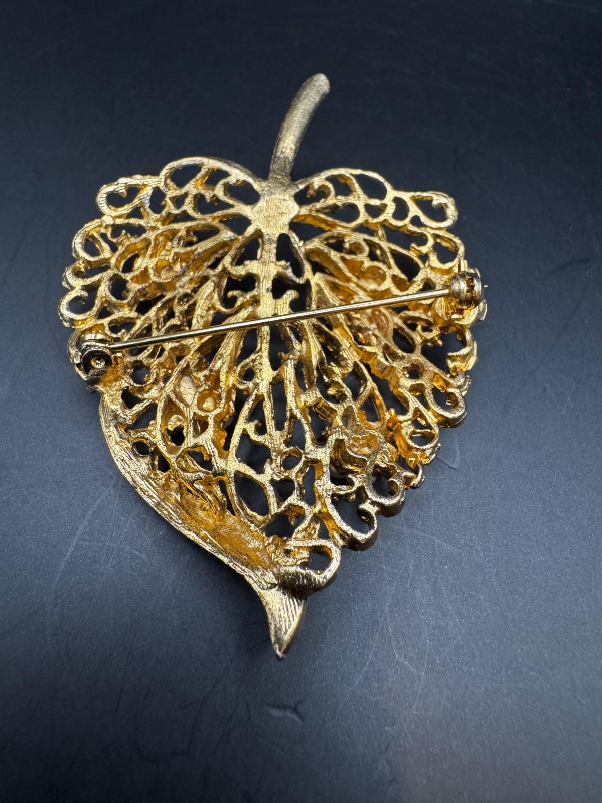 Vintage Gold Tone Filigree Leaf Brooch Faux Pearls Rhinestones Openwork Pin