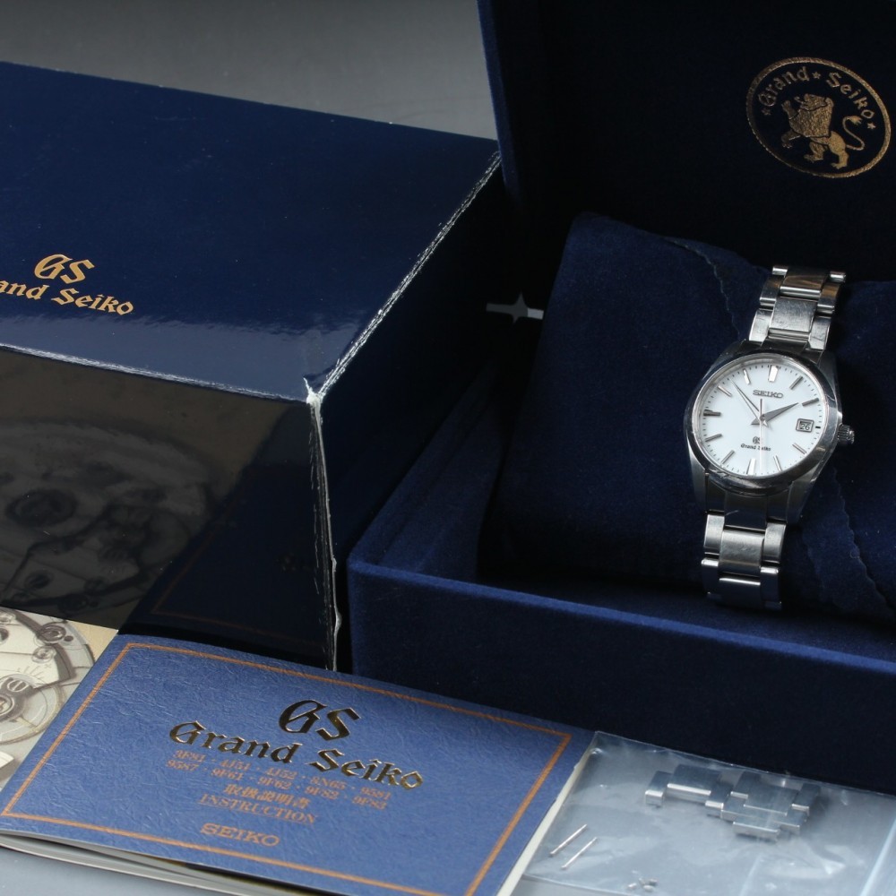 Near MINT Grand Seiko SBGX059/9F62-0AB0 White Quartz Men’s Watch Full Set Box