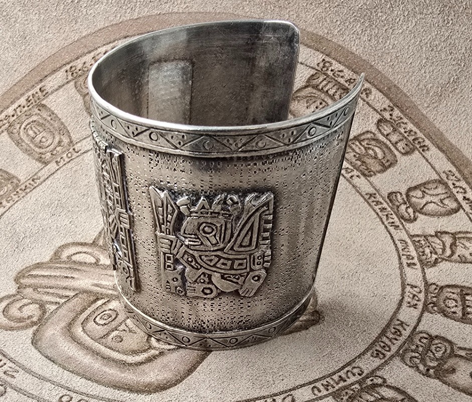 Vintage Peruvian Sterling Silver Cuff Bracelet Pre-Columbian Inca Inspired Motif