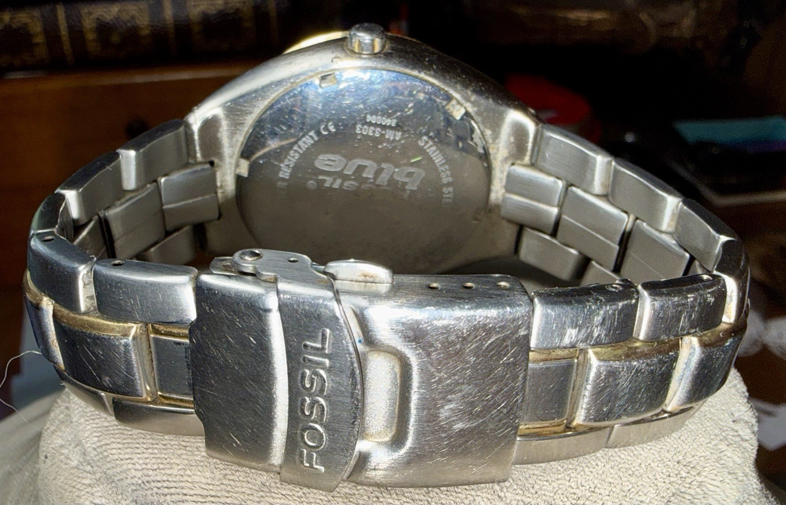 Fossil Blue AM-3303 Wrist Watch New Battery Lot B